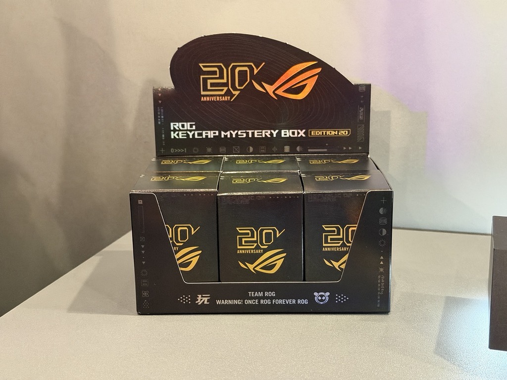 ROG Keycap Mystery Box Edition 20 鍵帽盲盒。