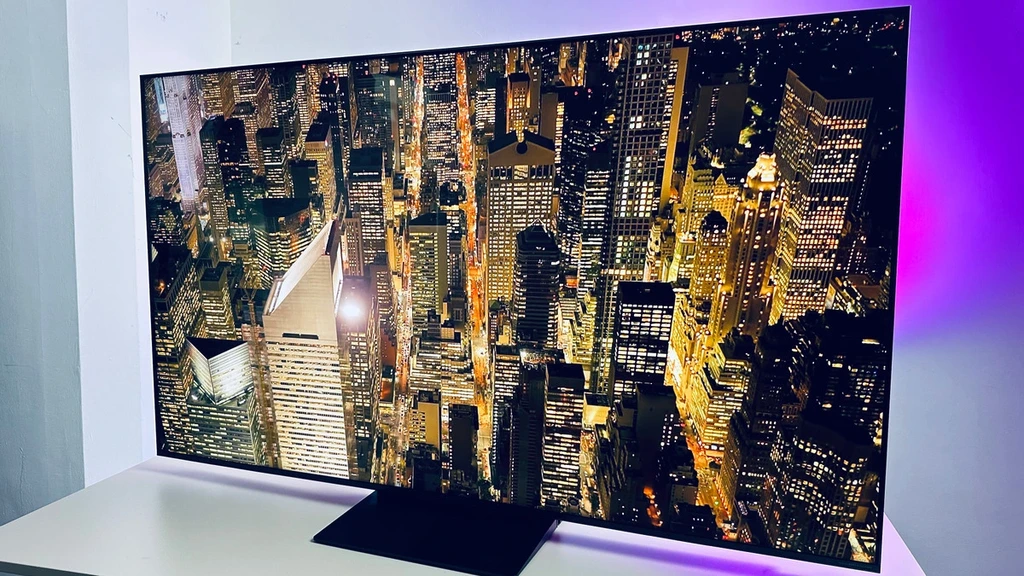 TCL C7K 系列,採用了高階的 QD-Mini LED 技術