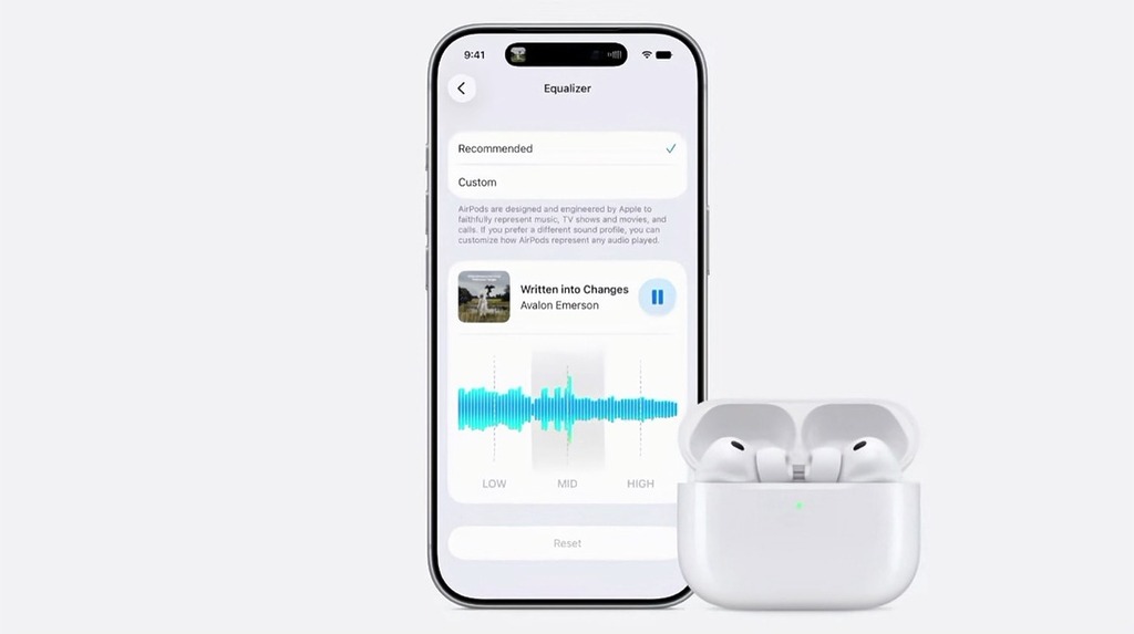 AirPods 新增 Custom EQ 自訂等化器。