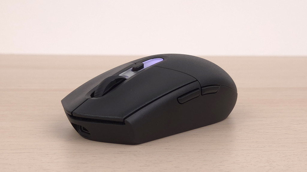G304 X SUPERLIGHT 具備三模連線。