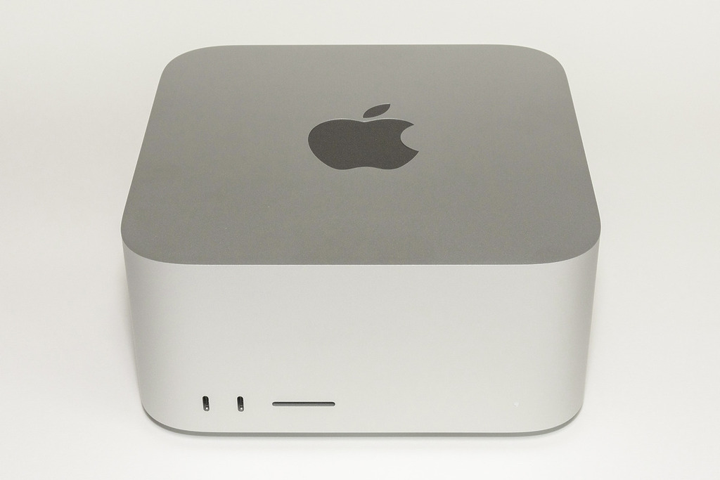 如果 M7 ULTRA 真能擴充至 1.5TB RAM,將令 Apple Silicon 可追上 2019 年 Intel Mac Pro 的最高記憶體容量,不過也要付出不少代價。(By Yasu (talk) - Own work, CC BY-SA 3.0, https://commons.wikimedia.org/w/index.php?curid=116603225)