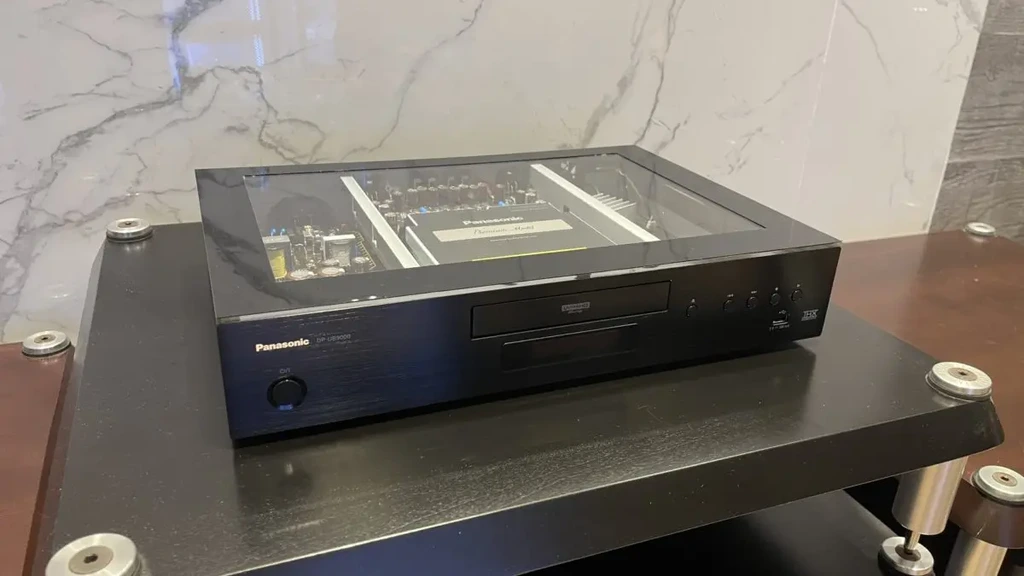 Panasonic 旗艦級 4K UHD 影碟機 DP-UB9000GH1 是不少影音發燒友的首選。