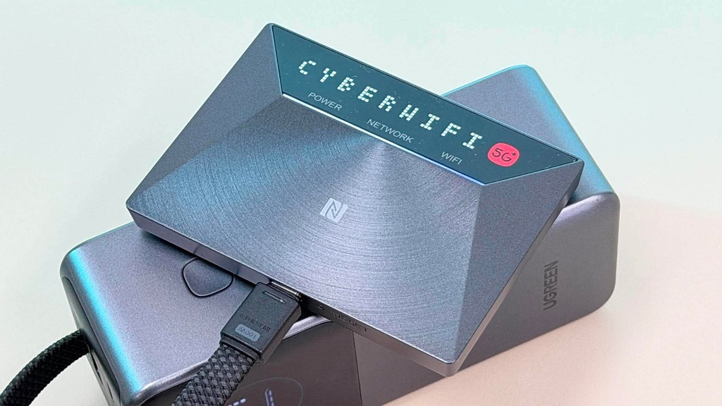 機身正面配有 NFC 近場通訊感應器。