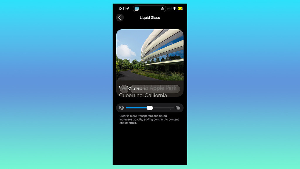Liquid Glass 效果比 iOS 26 更加自然流暢,今次也可以自調透明度,保持效果之餘也可方便閱讀文字。