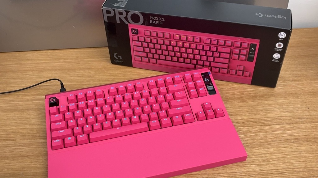 Logitech G PRO X2 RAPID。