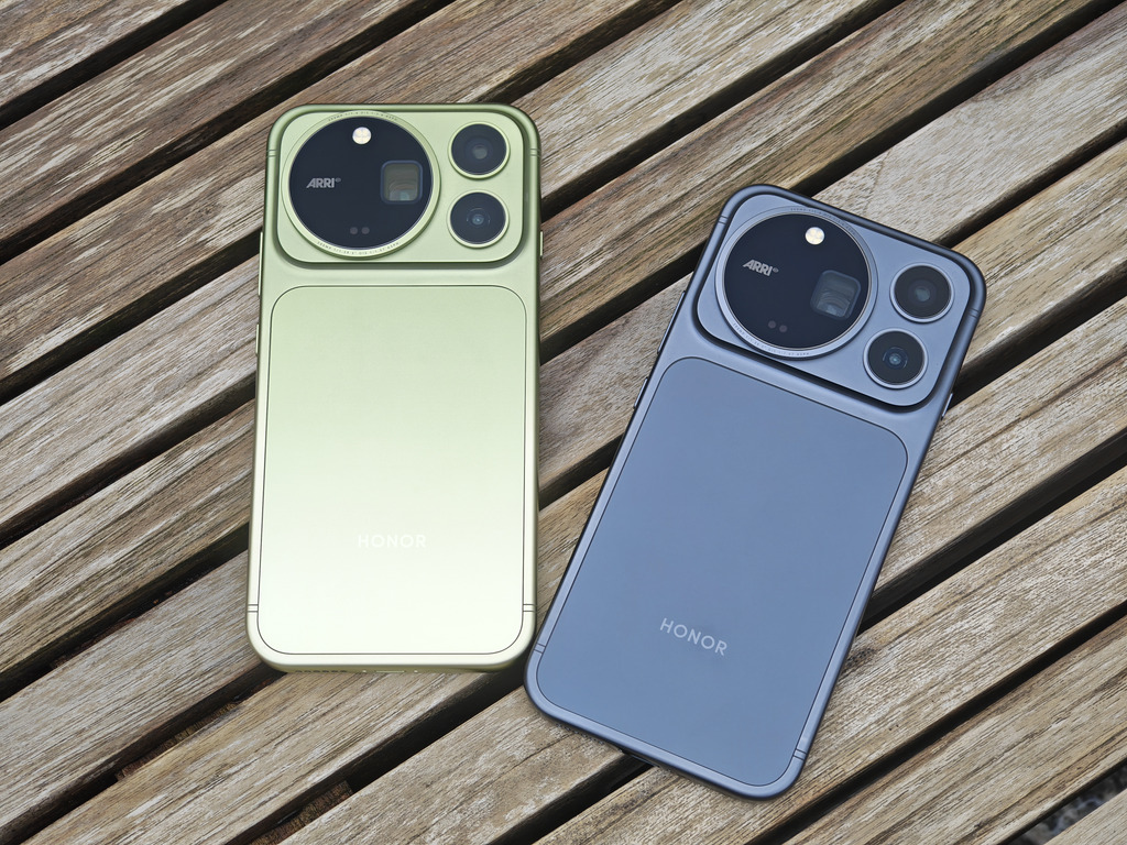 HONOR Magic 9 Pro Max 其中兩款顏色。