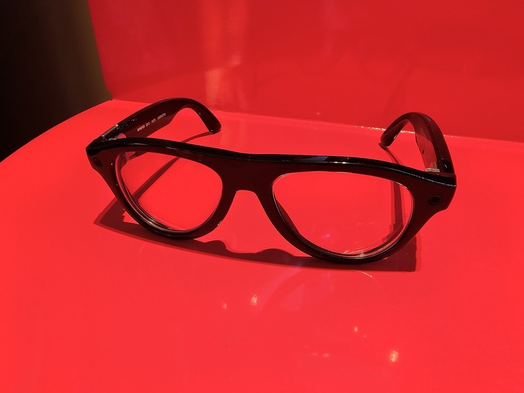 Ray-Ban Meta (Gen 3) Aviator。