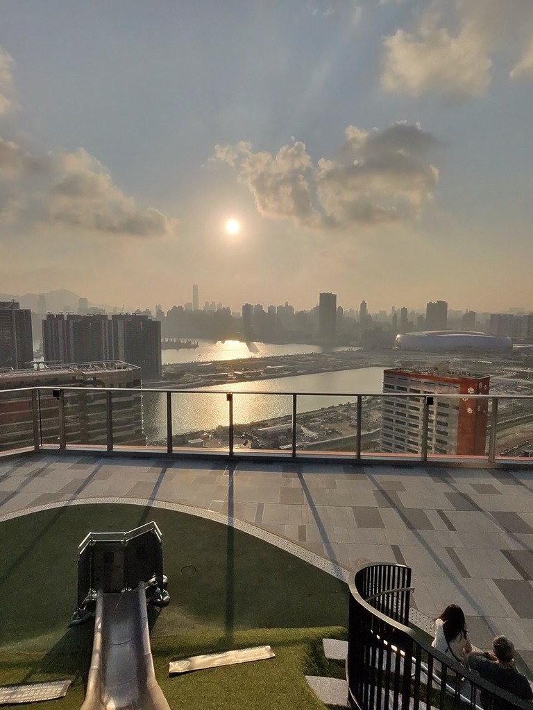 不放大畫面的話,遠處風景亦算清晰,一般拍攝風景已算頗足夠。